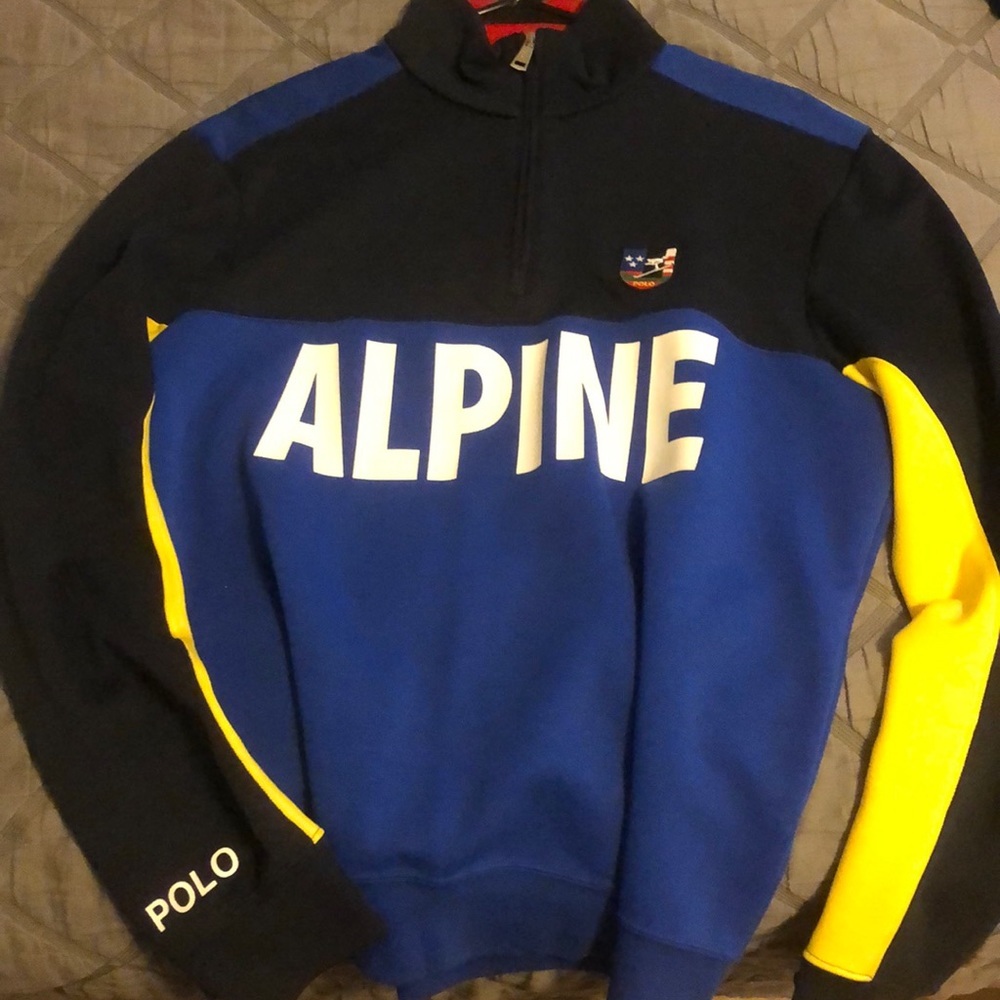 Medium Polo Pullover (Men’s)